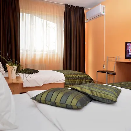 فندق Sorbona فارنا